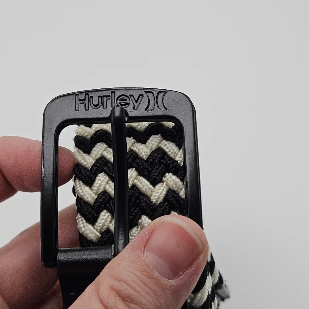 Hurley black and white chevron knit stretchy belt unisex
